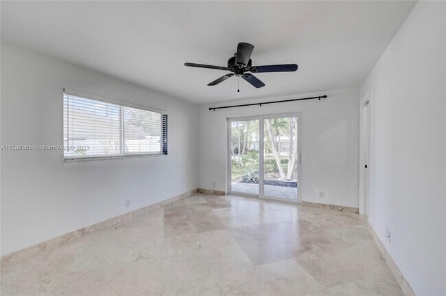 Building Photo - 2742 SE 11th St