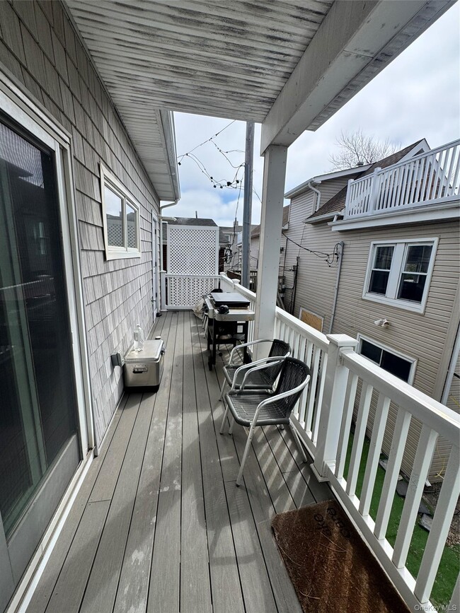 Building Photo - 16 Florida St