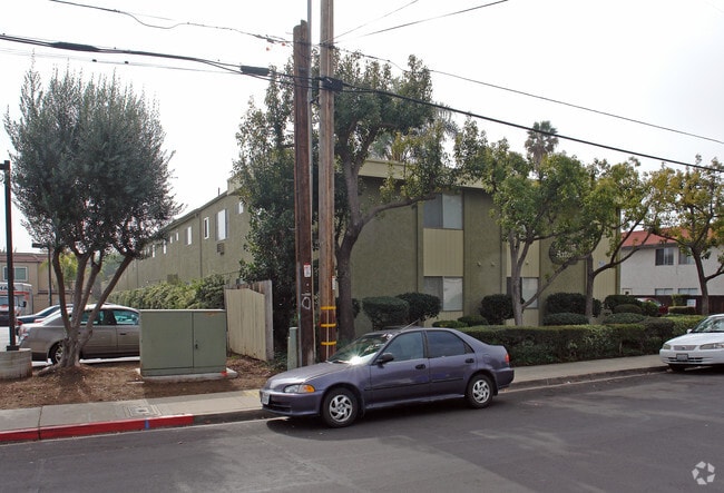 Building Photo - Amherst Aztec