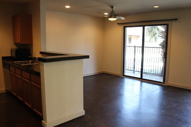 Building Photo - 108-W Eden at Avondale