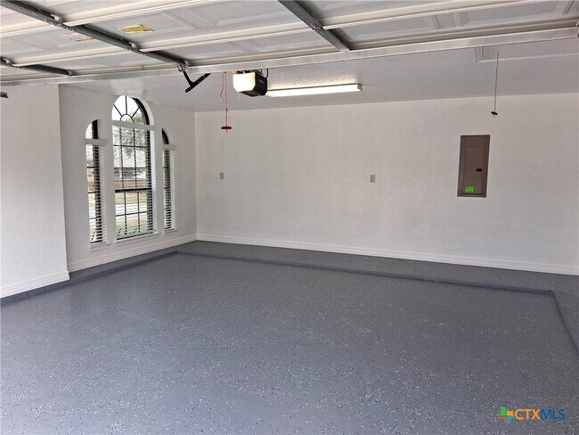 Building Photo - 2604 Green Giant Dr