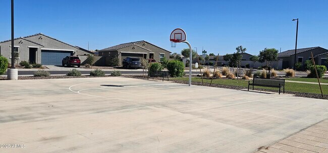Building Photo - 3049 Hayden Rose Ave
