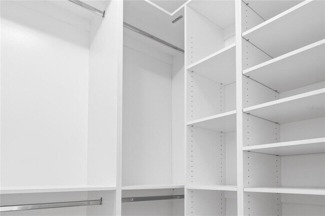 Building Photo - 2926 Siesta View Dr