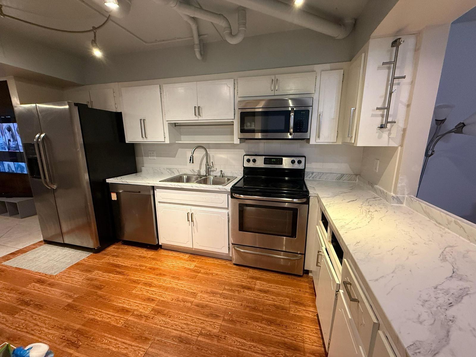 Building Photo - 6639 SW 41st Pl