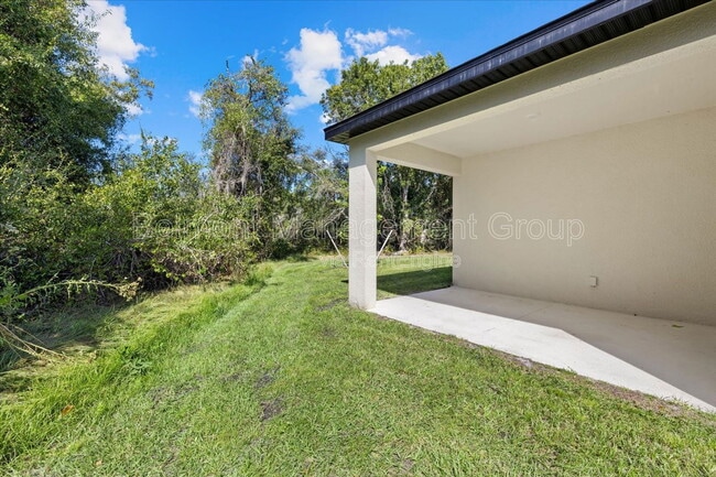 Building Photo - 3390 Nadasky Ave