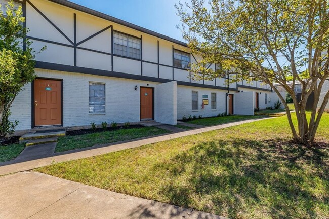 Primary Photo - Rio Ranch Townhomes