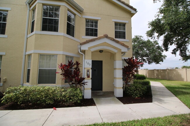 Primary Photo - 170 SW Peacock Blvd