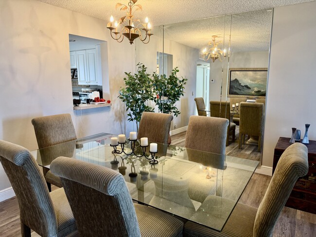 Building Photo - 14671 Bonaire Blvd