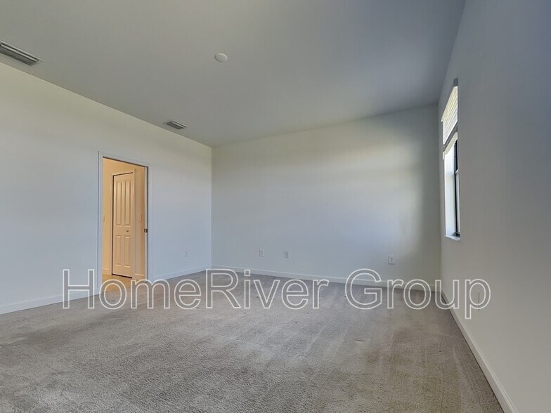 Building Photo - 14124 Pine Lodge Ln