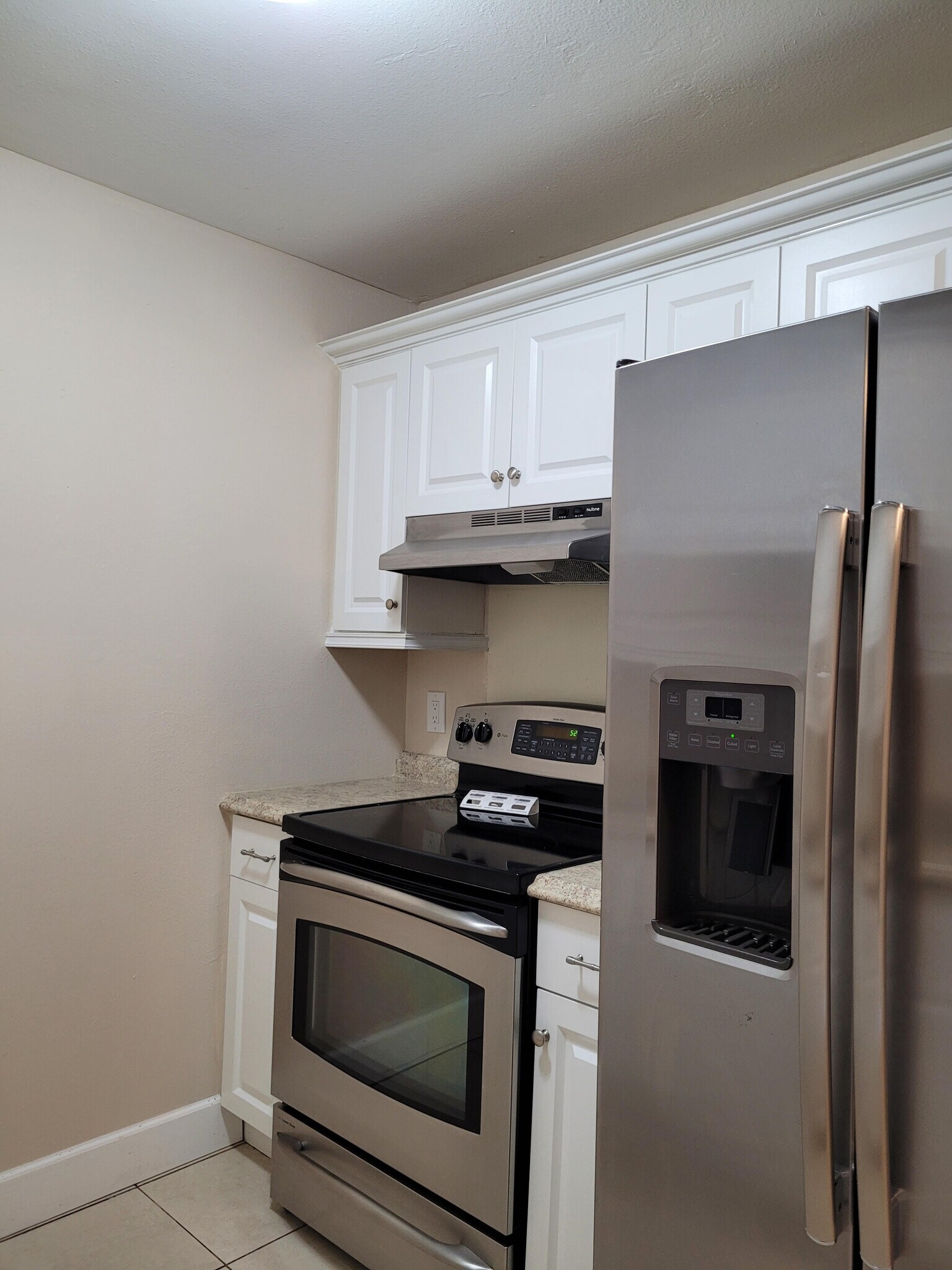 kitchen right side - 23 Crescent Lake Dr