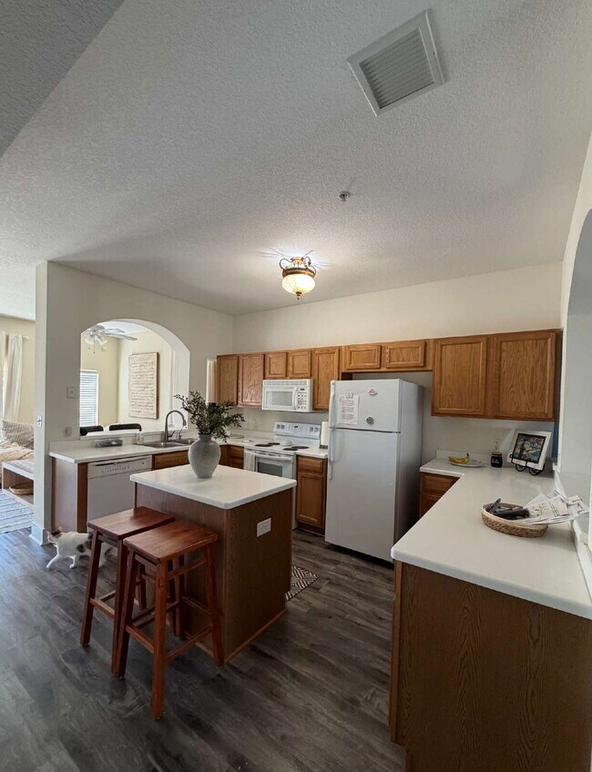 Building Photo - Spectacular 2/2.5 Condo in the Oldsmar Galleria Town Center Lifestyle