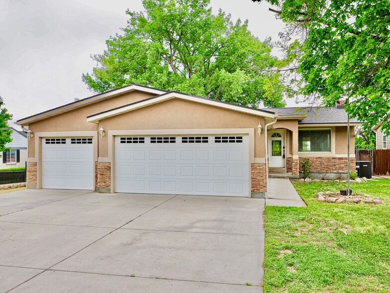 Building Photo - 2850 S 2750 E