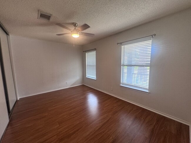 Building Photo - 10431 Westfield Pl