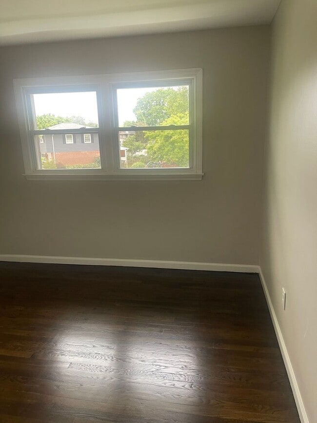 Building Photo - 4803 Paulson Dr