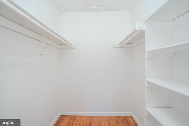 Building Photo - 8304 Tamarron Dr