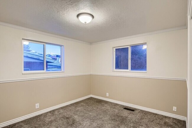 Building Photo - 419 Paul Avenue, Layton, UT, 84041