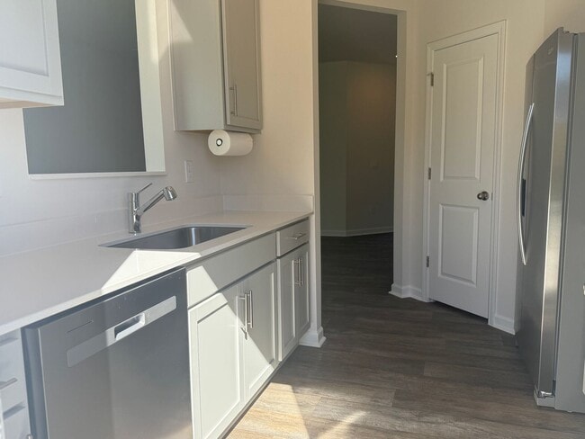 Building Photo - NEW BUILT TH In Sanford NC, Available NOW!