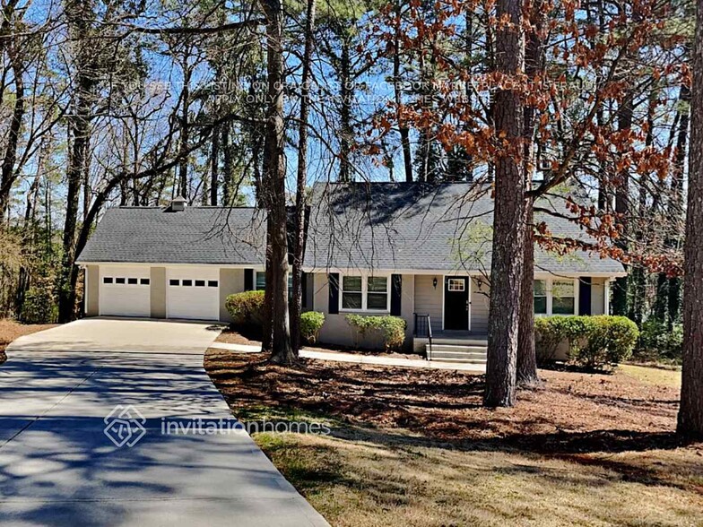 Primary Photo - 1022 Williamsburg Ct NW