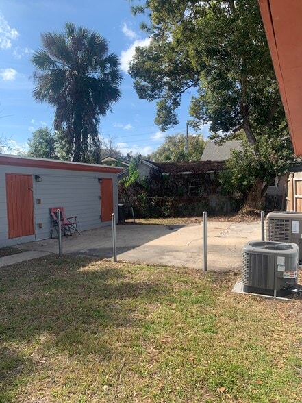 Building Photo - 2554 Ernest St