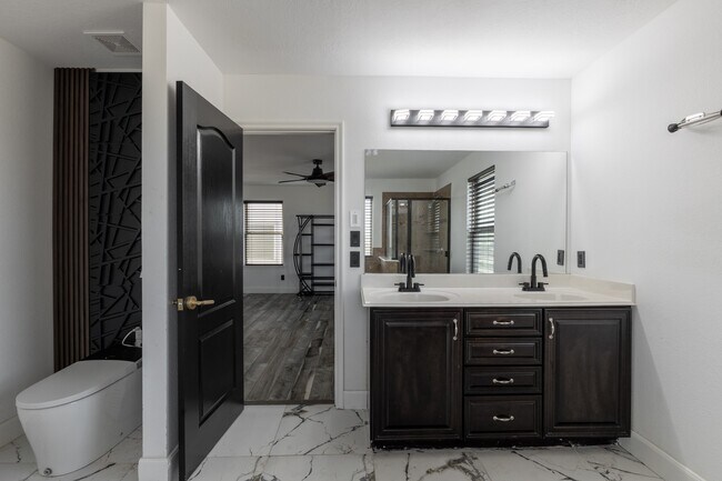 Building Photo - 2702 Oat Harvest Ct