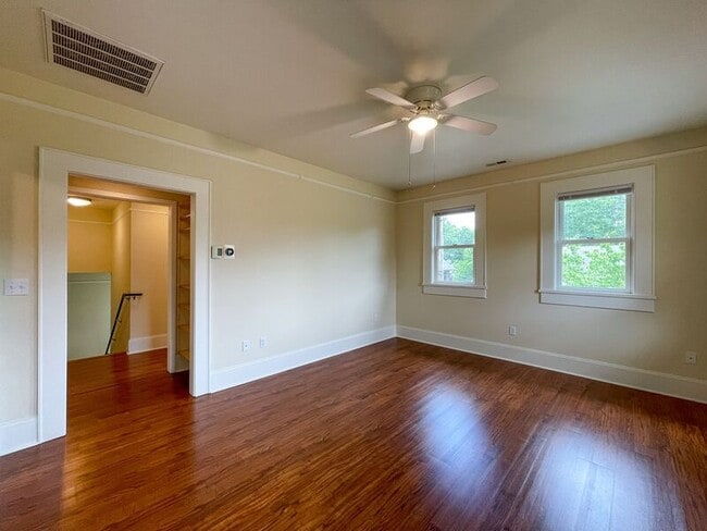 Building Photo - 56 Starnes Ave