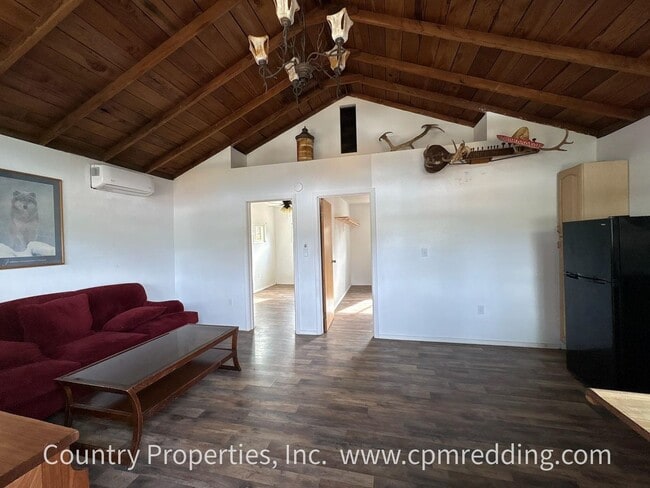 Building Photo - Updated 2-Bedroom House With Refrigerator & Vaulted Ceilings Available Now!
