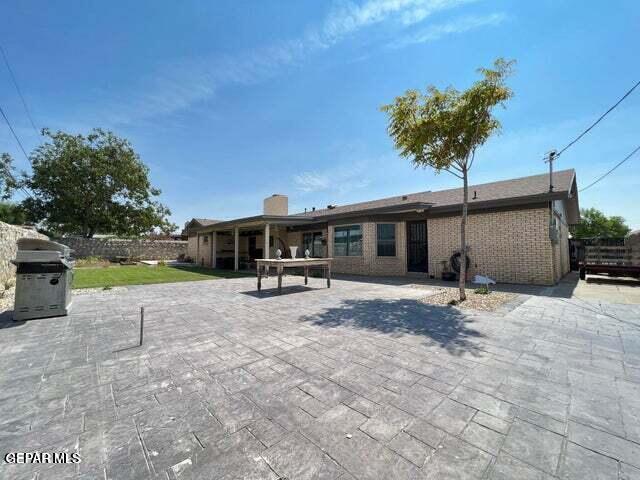 Building Photo - 9005 Shaver Dr