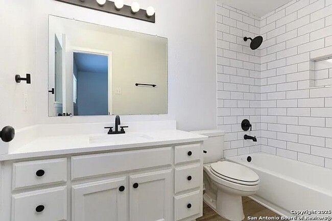 Building Photo - 3-Bedroom Home in Kirby Ready for Move-In!