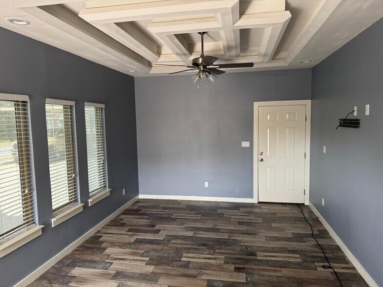 Building Photo - 2117 Taxco Ct