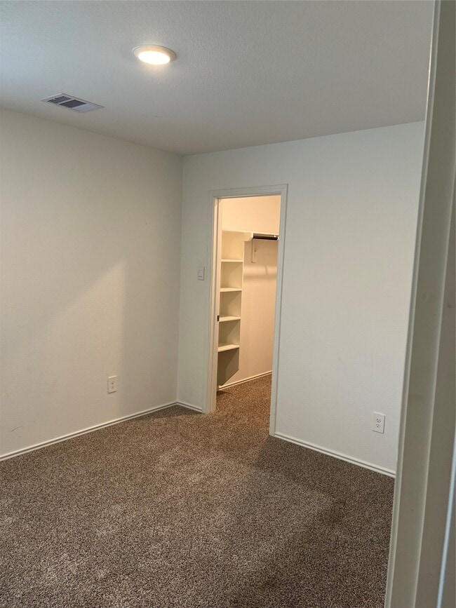 Building Photo - 24203 Saddlestone Green Dr