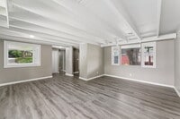 Building Photo - Charming Mid-Century Ranch Home Available Now!  1st Month's Rent is FREE!*