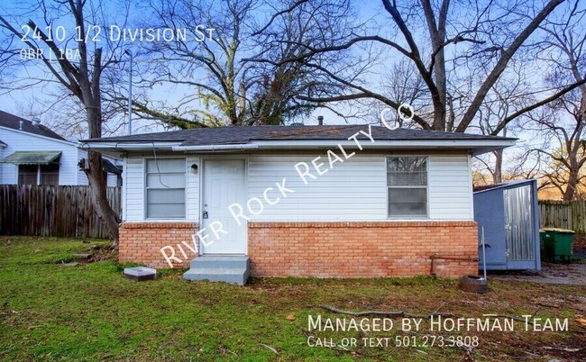 Primary Photo - 2410 1/2 Division Street - MOVE IN SPECIAL!