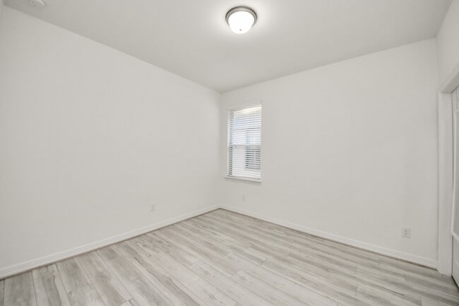 Building Photo - 6707 Regatta Park Ln