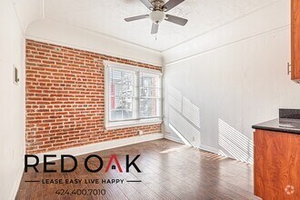 Building Photo - 716 S Berendo St