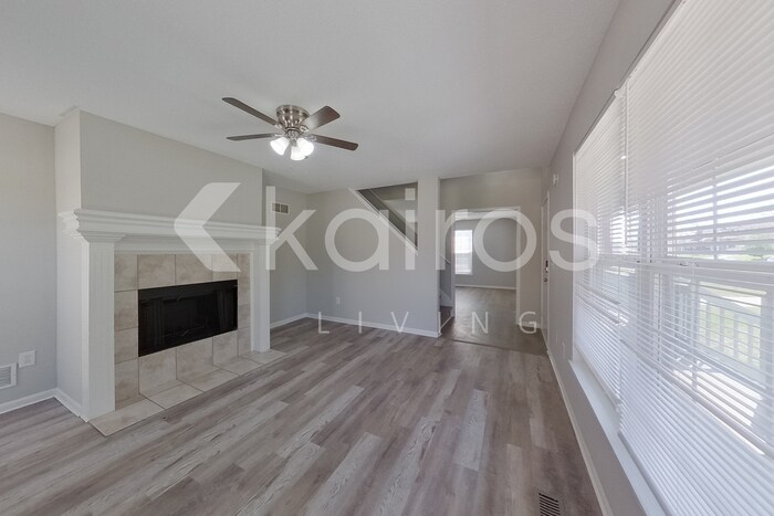 Building Photo - 4415 The Paseo