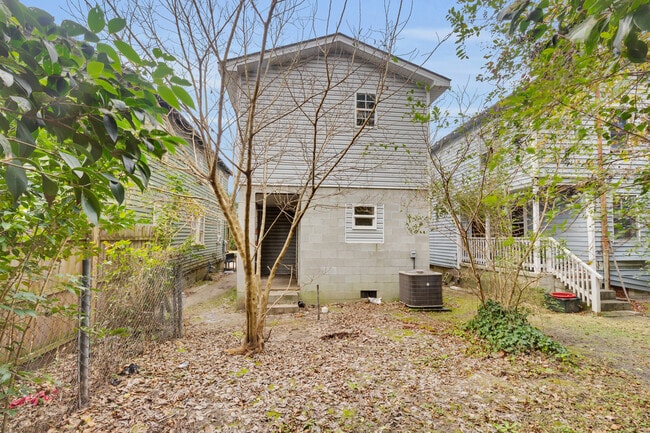 Building Photo - 708 2nd Ave