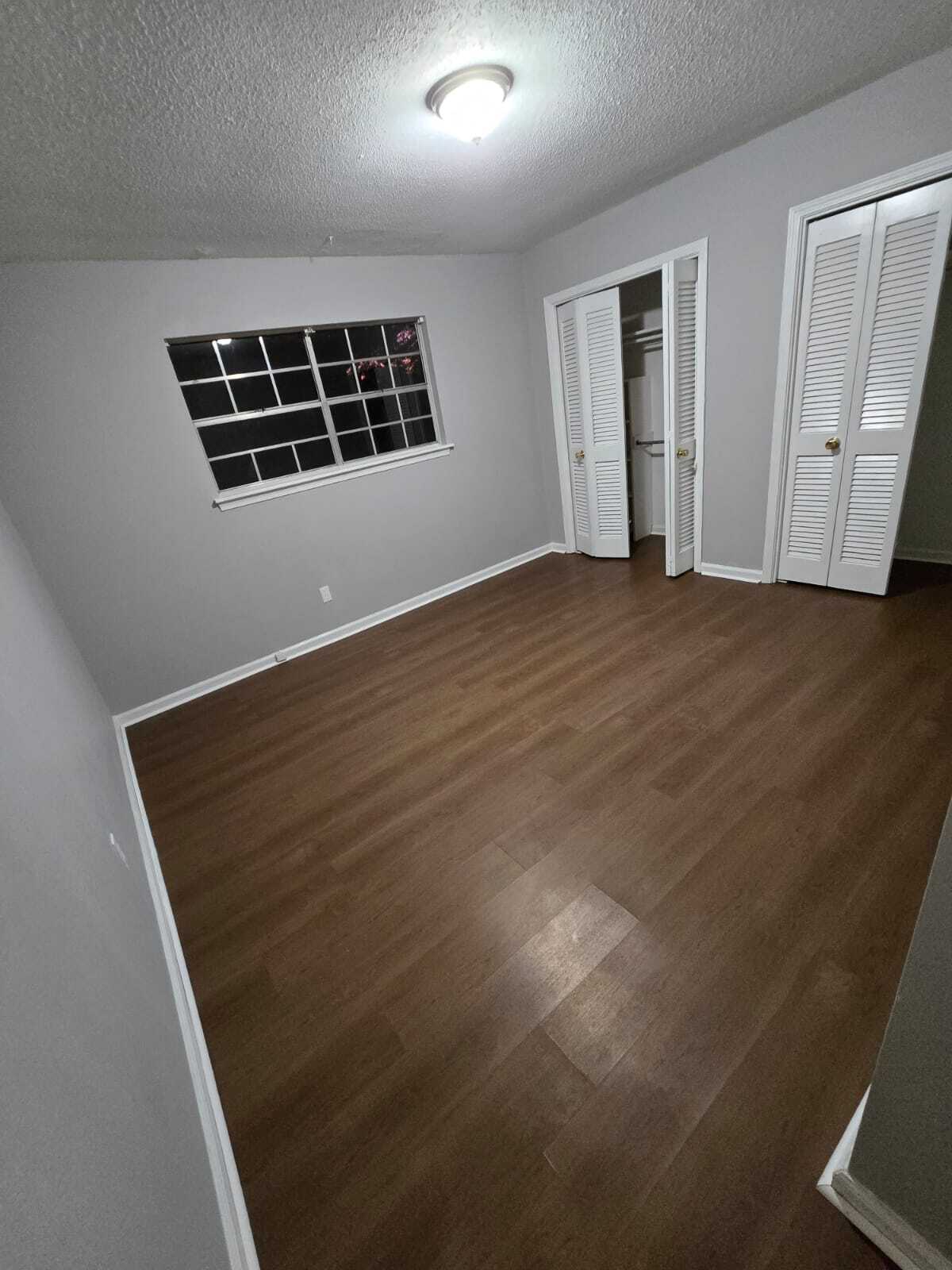 Building Photo - 3221 Westbrook Dr