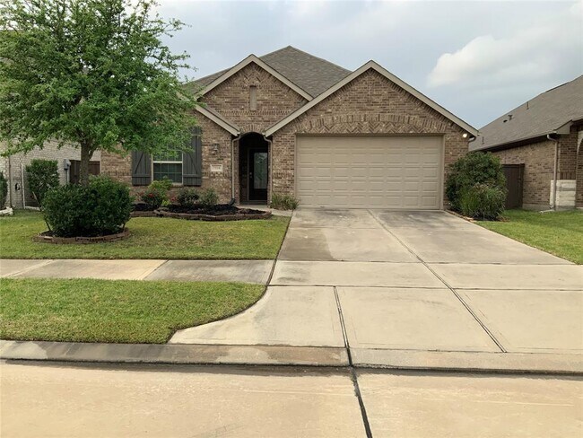 Primary Photo - 7310 Saddle Tree Dr