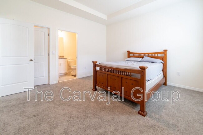 Building Photo - 1813 Walnut Crk Dr