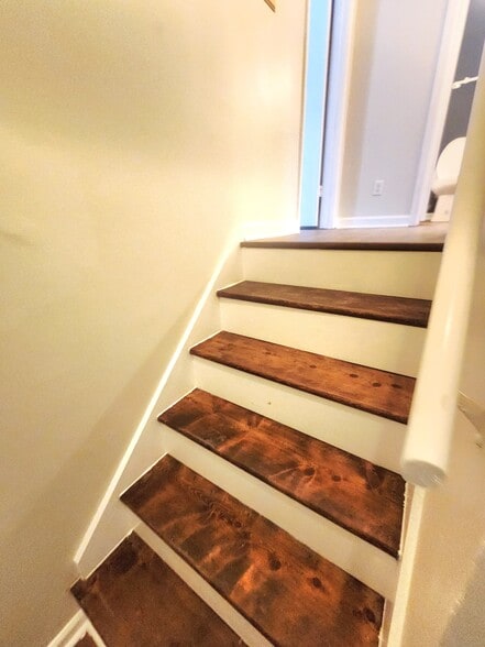 Building Photo - 780 Glynn Oaks Dr