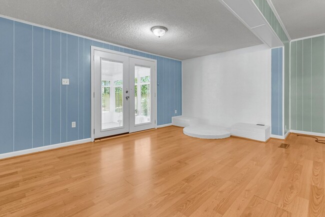 Building Photo - Move-In Ready Home in a Prime Summerville ...