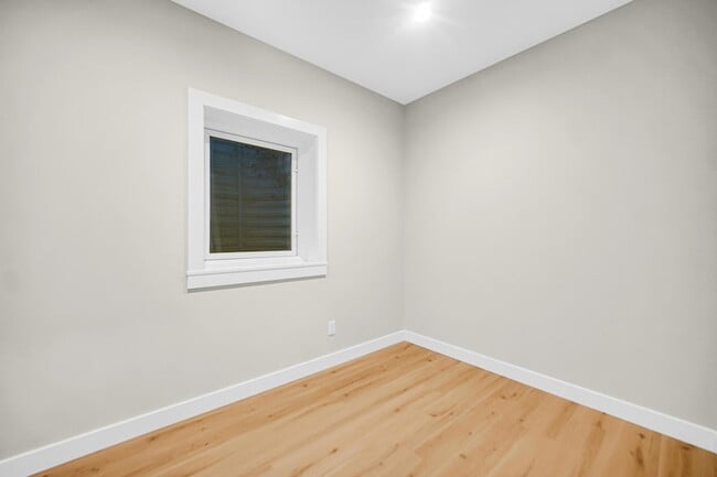 Building Photo - 2111 Easton Park Dr