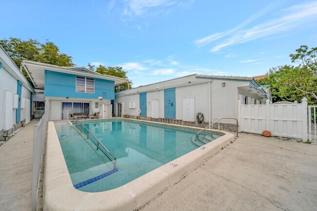 Building Photo - 11640 NW 39th St