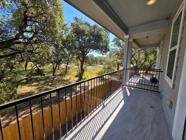 Building Photo - Townhome for Rent