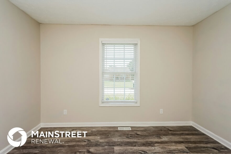 Building Photo - 388 Tecumseh Dr