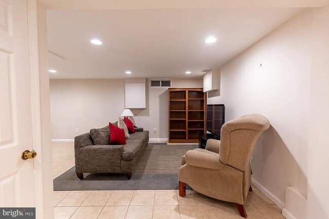 Building Photo - 3026 Kadala Pl