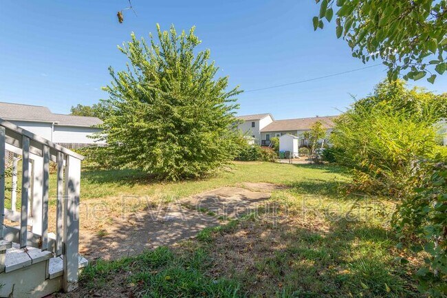 Building Photo - 1407 N 32nd St