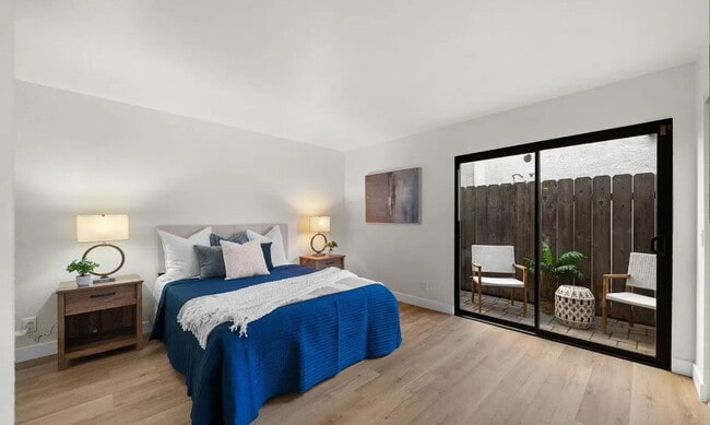 Building Photo - Remodeled and Spacious Normal Heights Gem!...