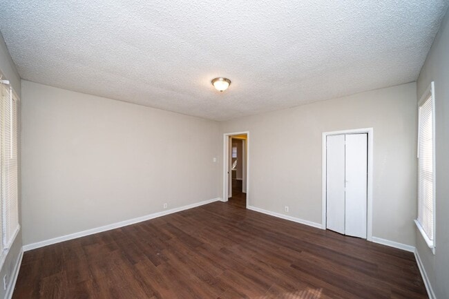 Building Photo - Charming Renovated 3-Bedroom Home in Dora!