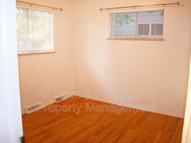 Building Photo - 1504 Brentwood Dr